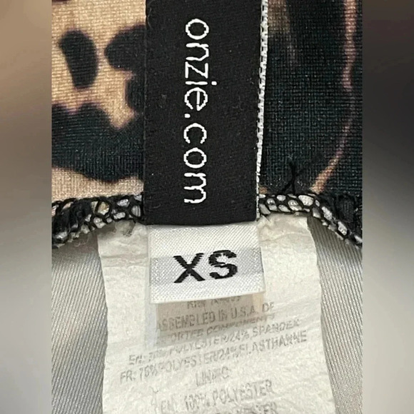 Onzie chic yoga set in leopard‎ - Picture 5 of 8